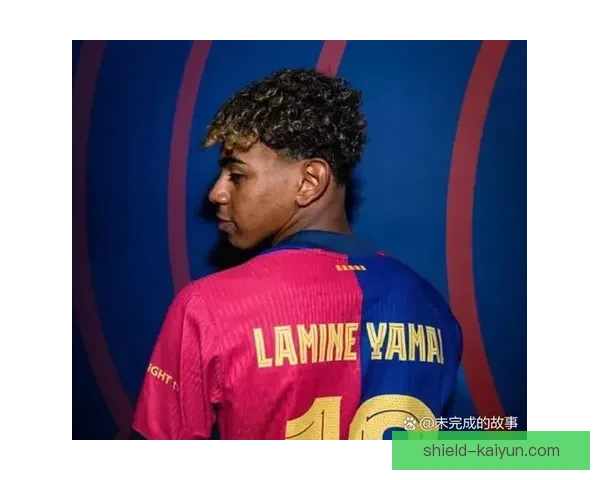 西甲全黄色球衣设计发布，备受关注的全新赛季风格。