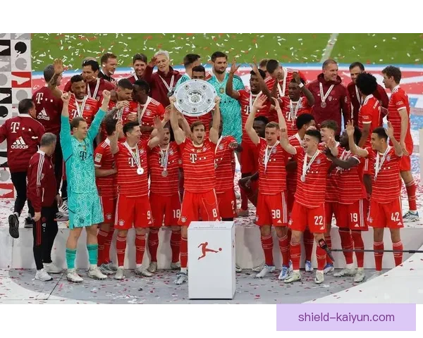 阿什拉夫进攻后卫表现稳健,持续受到战术重视 阿什拉夫进攻后卫表现稳健,持续受到战术重视