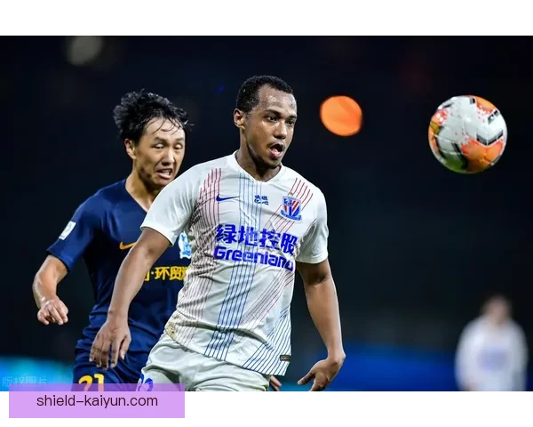 卡瓦哈尔传中能力持续提升，本赛季右路进攻表现稳健